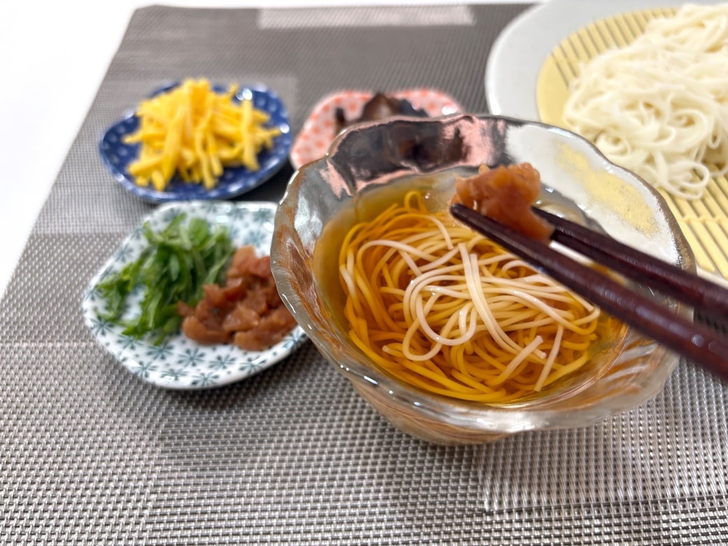 使った梅干しはトッピングに再利用