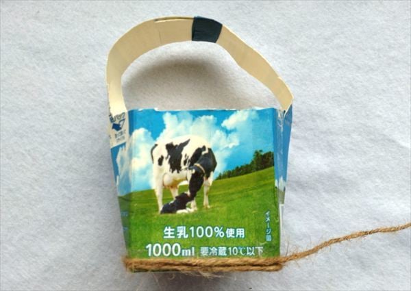 下から巻いていくところ