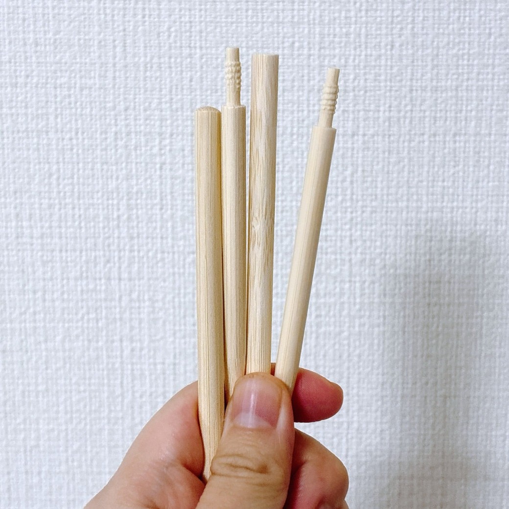 2分割になっている箸をつなげる