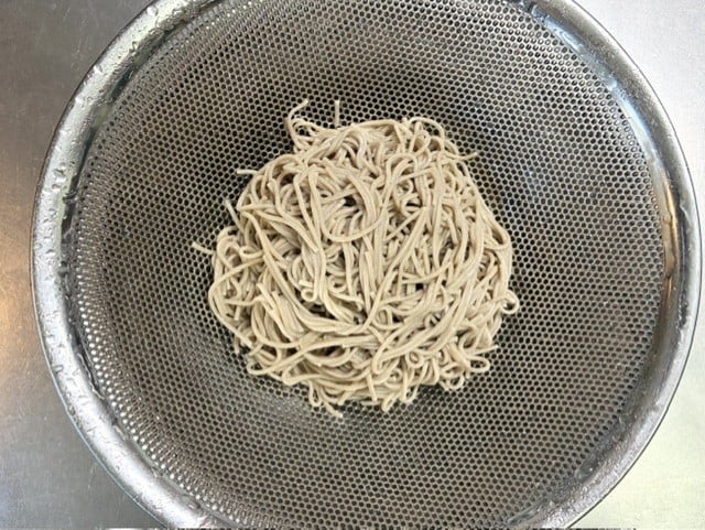 アボカドそば