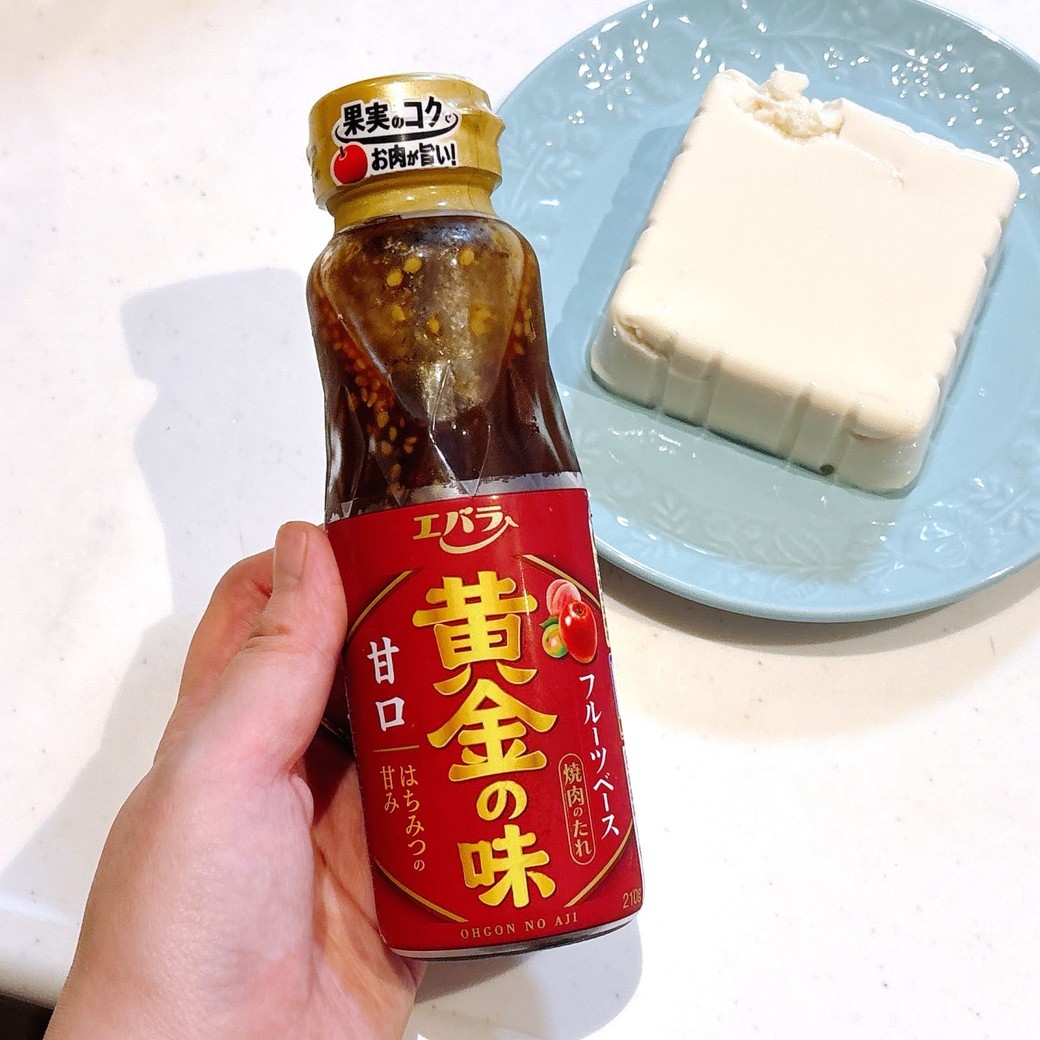 冷奴の味付けに「焼き肉のたれ」を使う