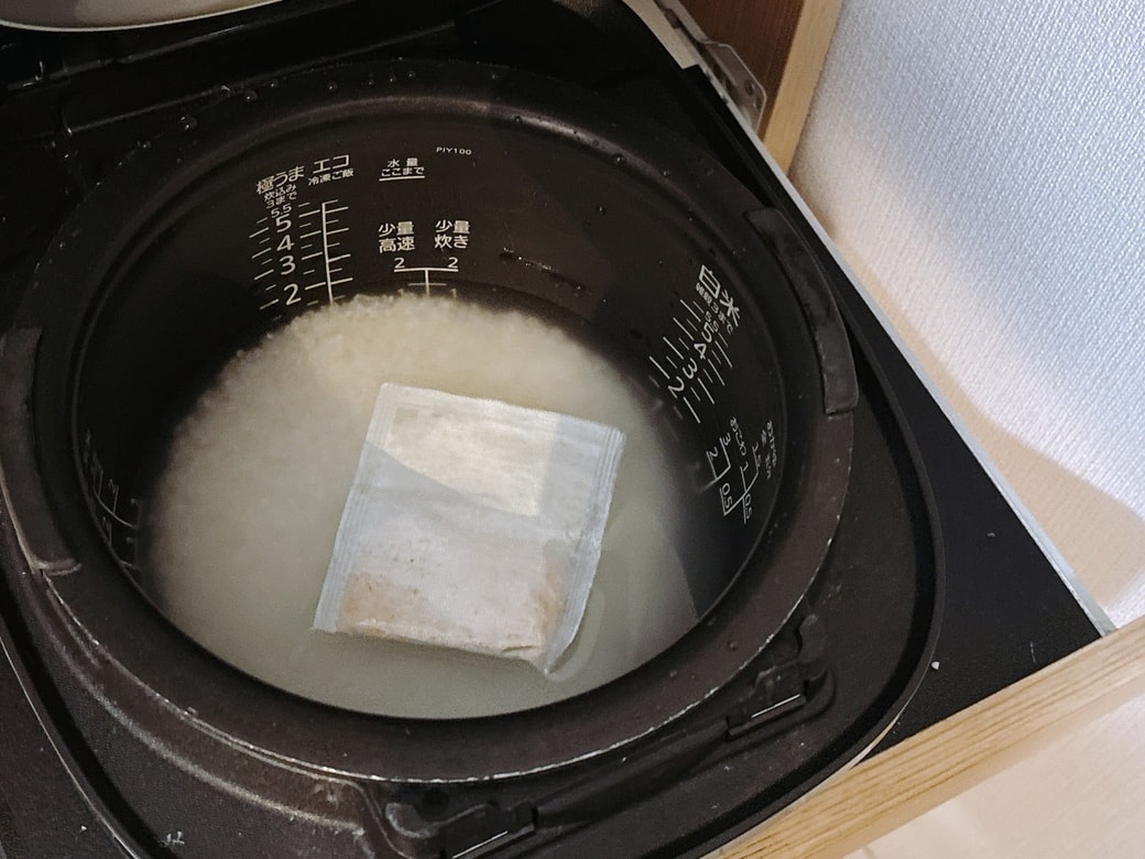 炊飯器で炊く