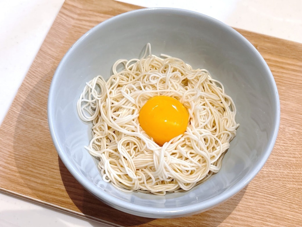 できあがった「ポン酢ごま油そうめん」
