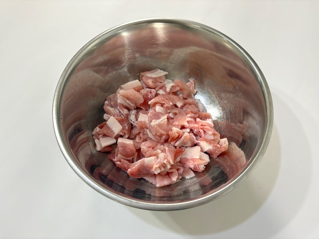 豚肉は細切りにしてAを混ぜる