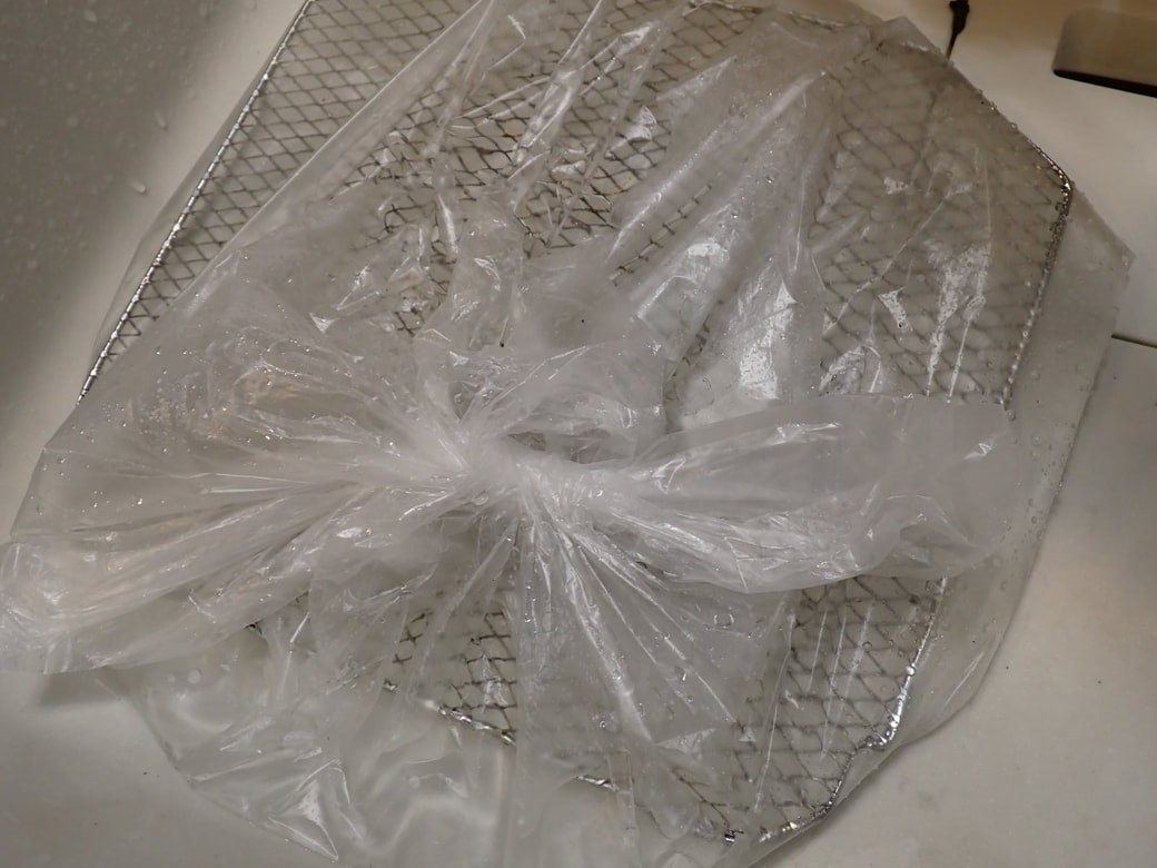 袋に入れて重曹漬け
