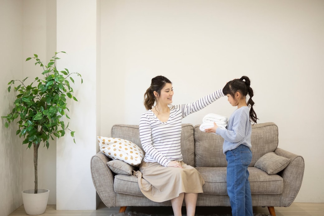 会話する親子