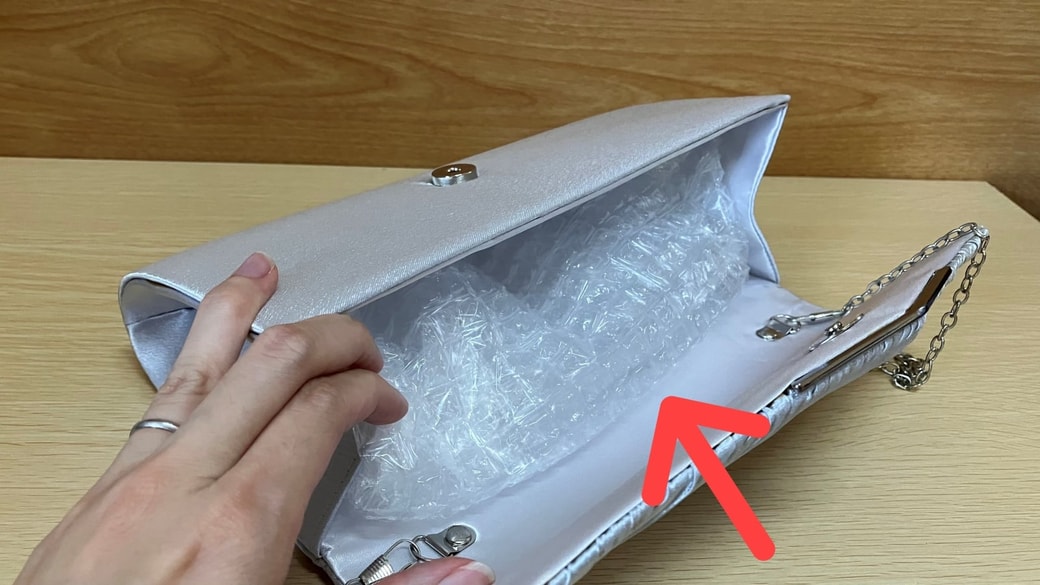 型崩れしやすいバッグに気泡緩衝材を活用