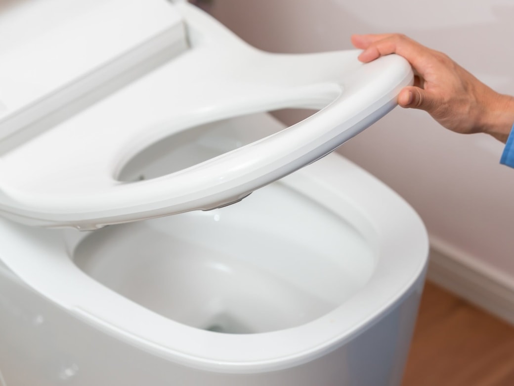 危険なサインその3.便座が異常に熱い、または冷たい