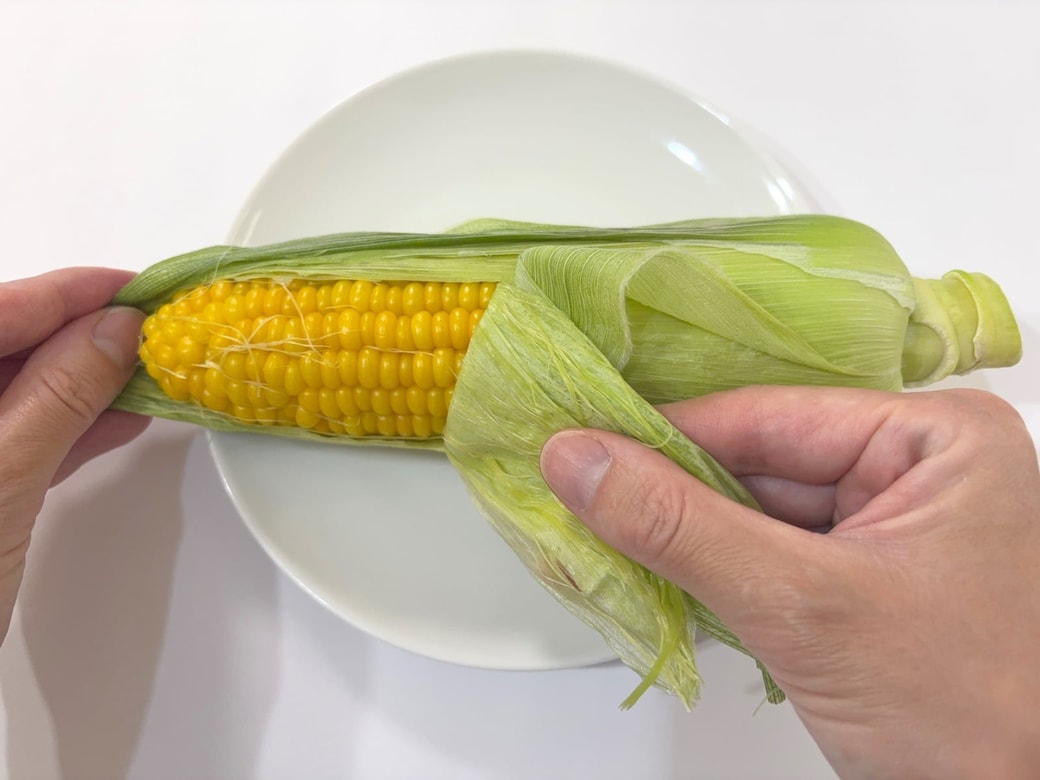 冷ましてから皮をむく
