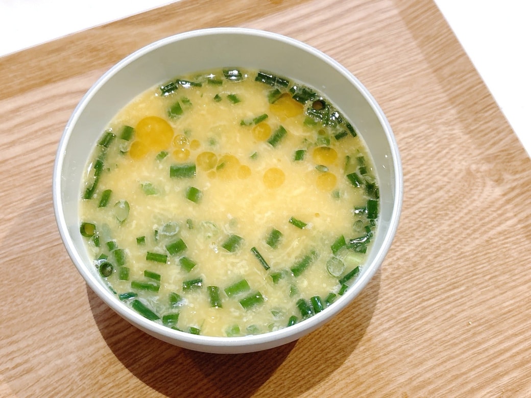 できあがった「中華卵スープ」