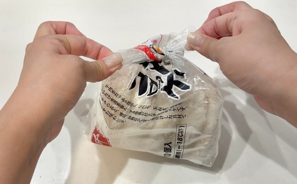 縛る
