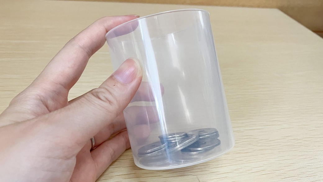 きれいにした綿棒の空き容器