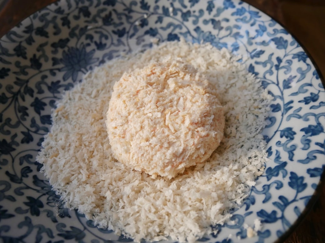 パン粉をつける