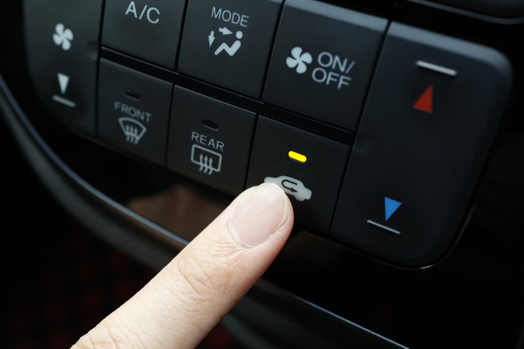 対策その3.車内が冷えたら「内気循環」に切り替える