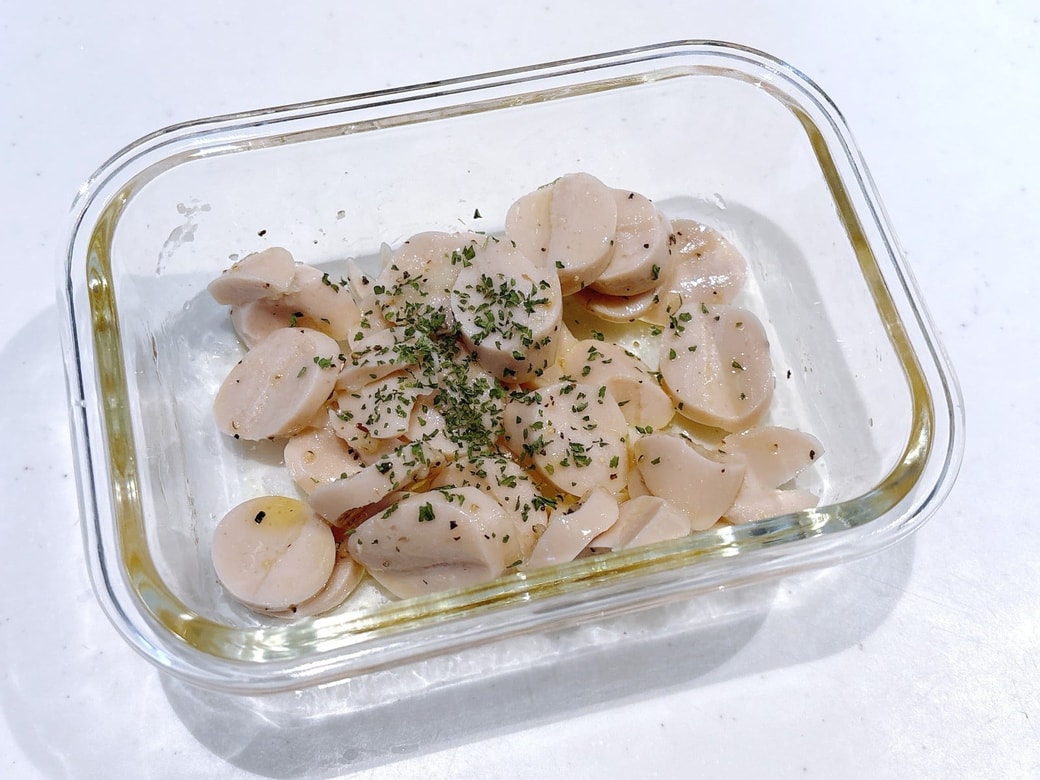 できあがった「魚肉ソーセージのペペロン風」