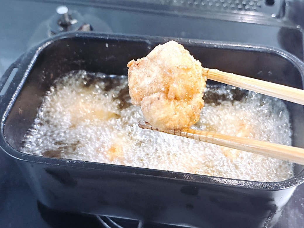 カリッと揚がったらできあがり