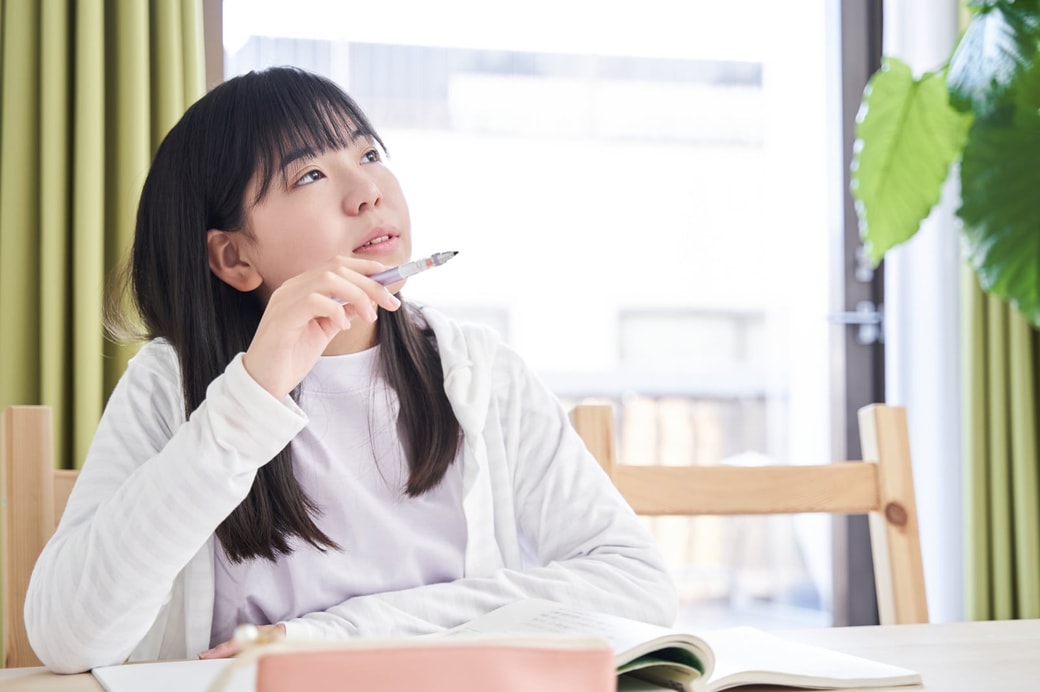 考える子ども