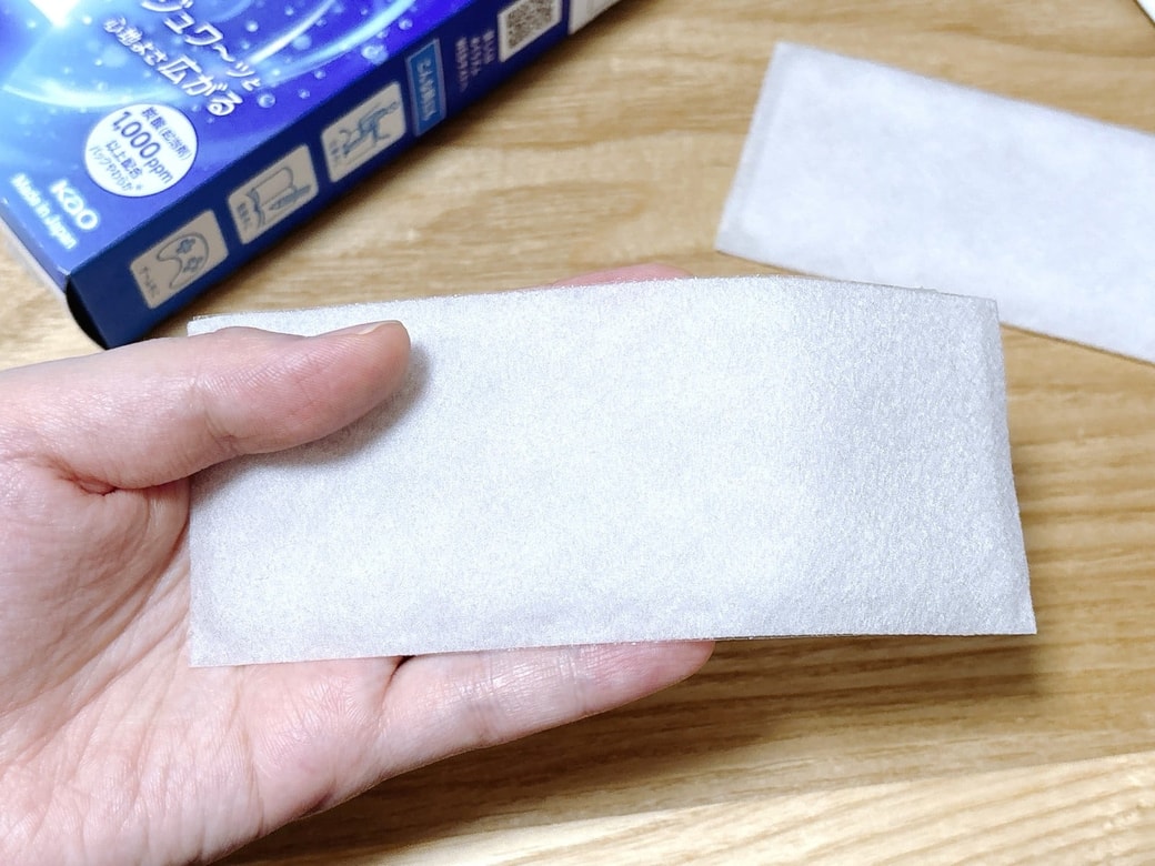 見た目は冷却シートに似ている