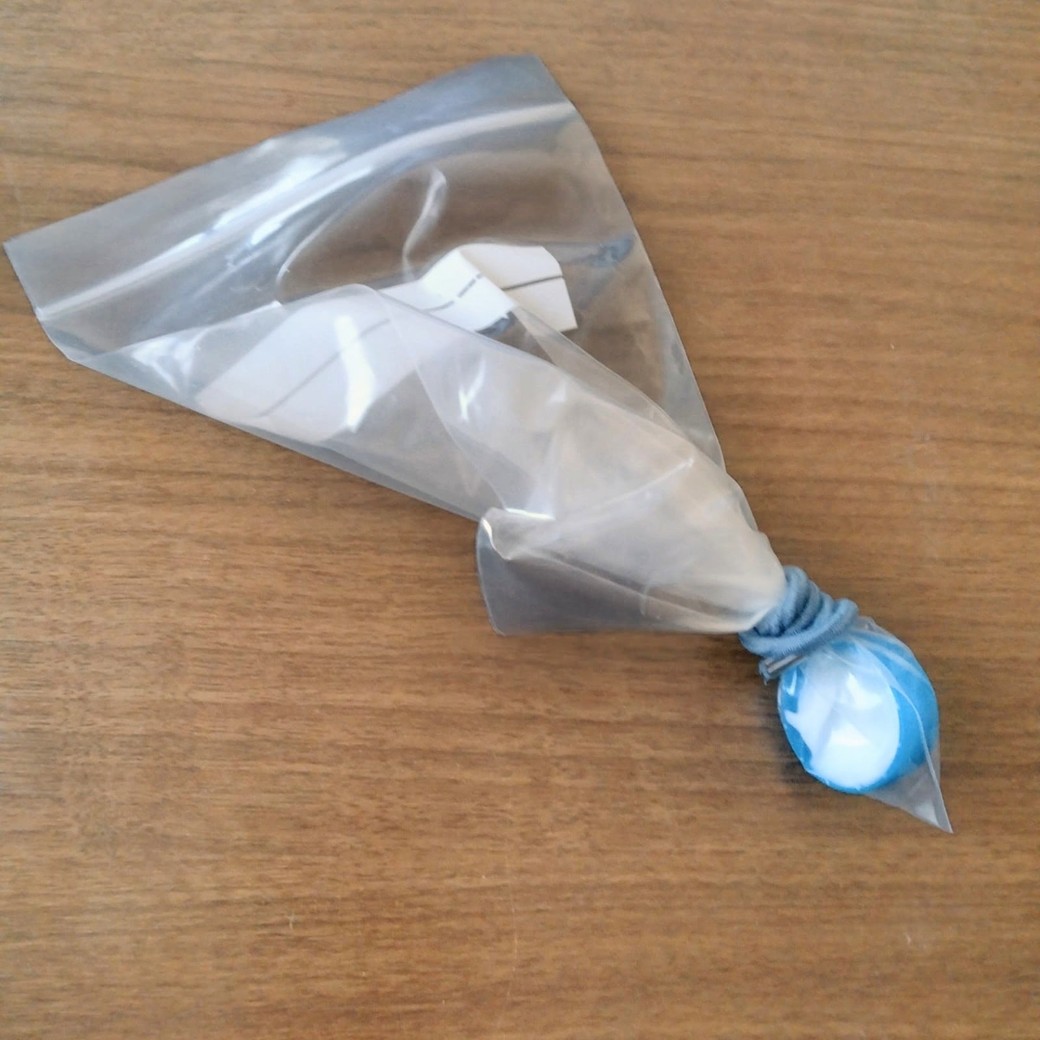 ペットボトルのふたに入れたリンス