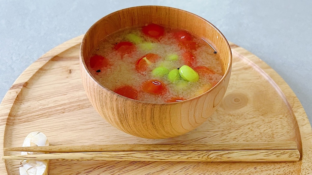 枝豆とミニトマトのみそ汁