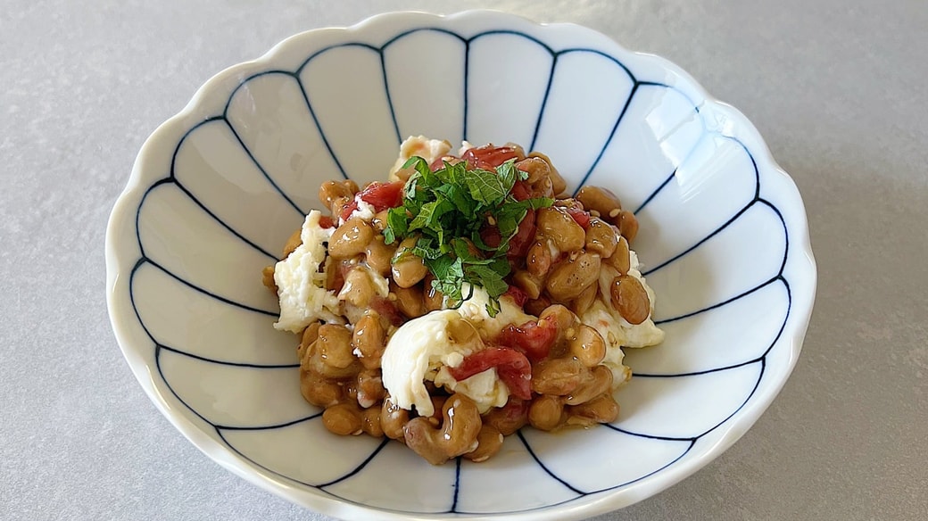 梅干しとモッツァレラチーズの納豆和え