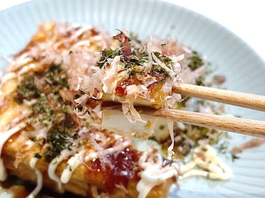 厚揚げのふわっとした食感と、ソースやマヨネーズがよく合う