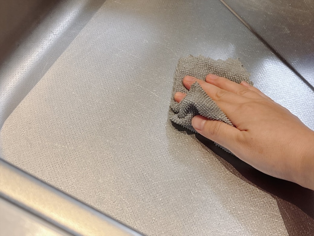 サラダ油で磨くとツヤが出る