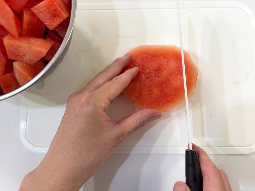 残りも同じように切る