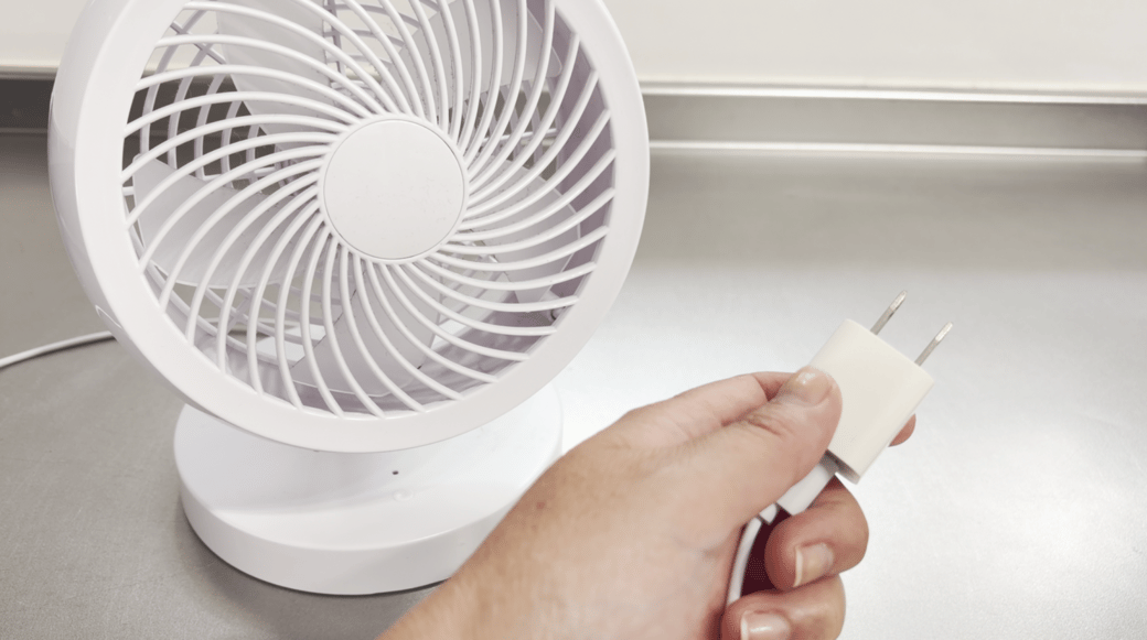 電源を外しておく