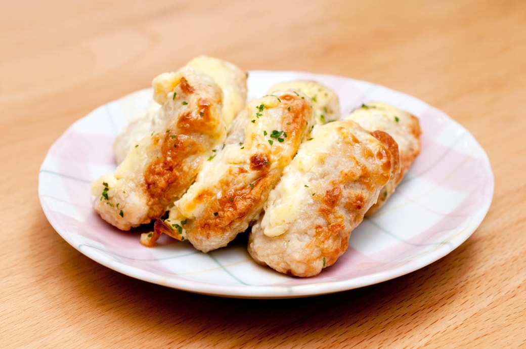 2．鶏むね肉のチーズ焼き