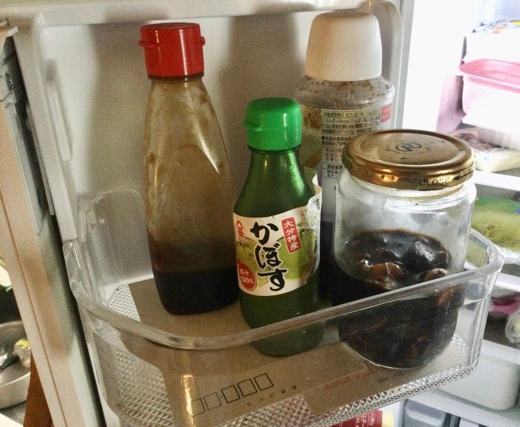 冷蔵庫のドアポケットや仕切りポケットの底に敷いておく