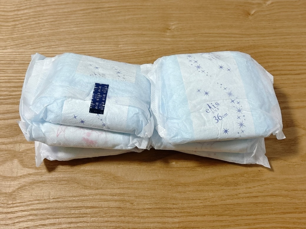 生理用ナプキンはかさばるため、防災バッグに入れると場所をとる