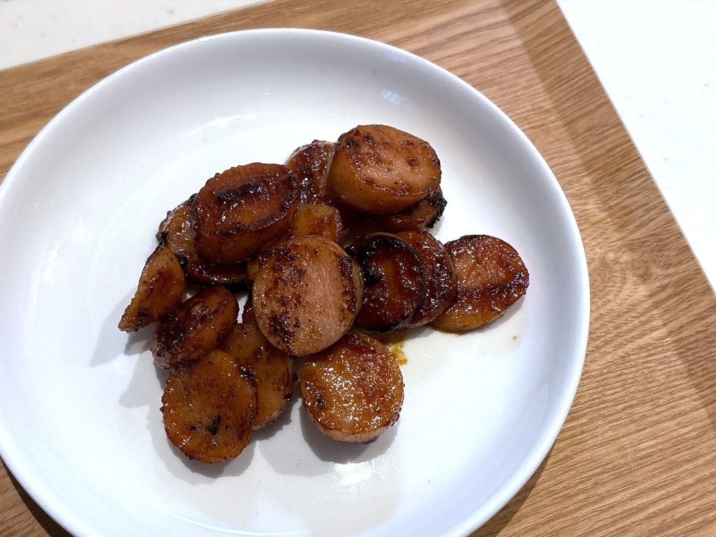 できあがった「魚肉ソーセージの焼き肉風」