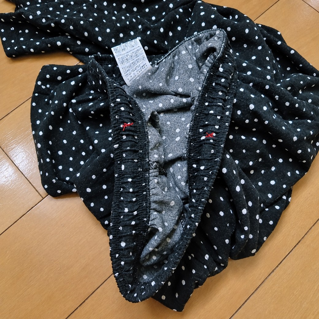 ウエストのゴムを縫ったズボン