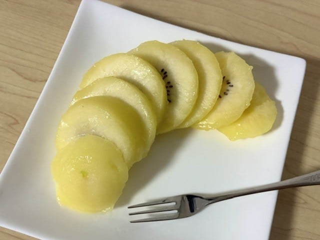 キゥイのむき方