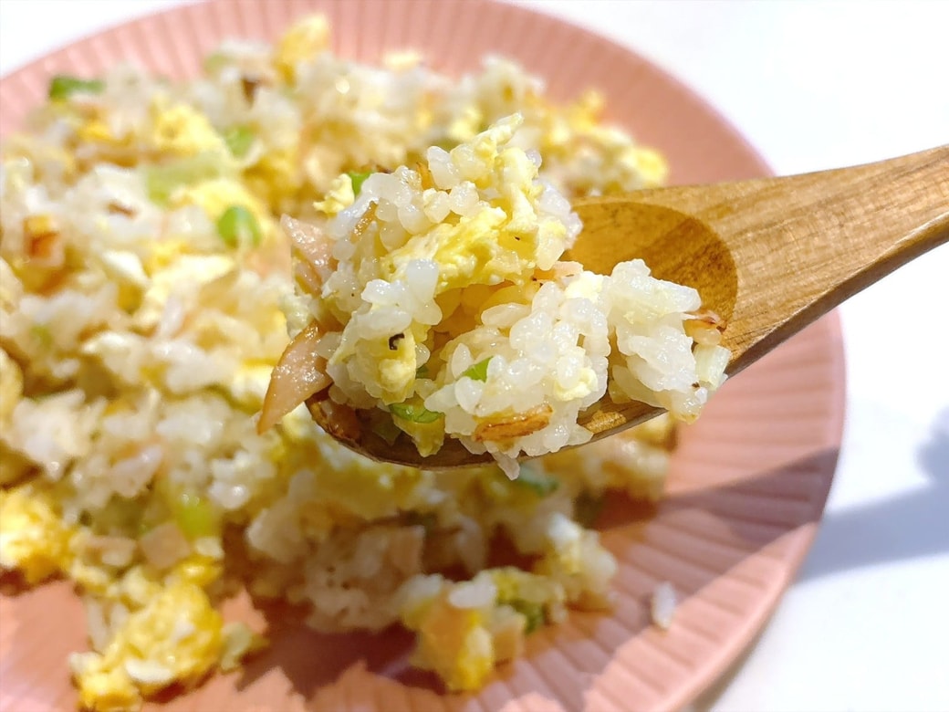 粉チーズの香りと風味が広がる