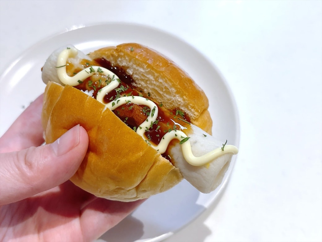 中濃ソースとマヨネーズをかけると味が決まる