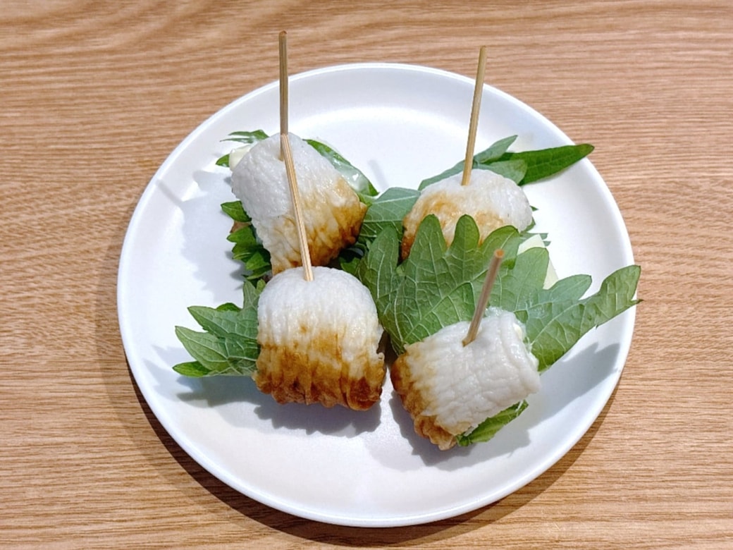ちくわと具材を巻くだけで作れる