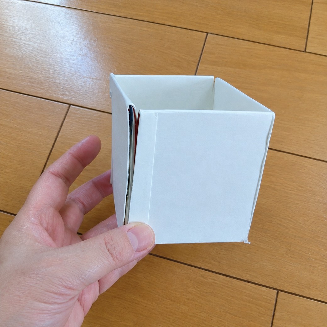 カットした牛乳パック