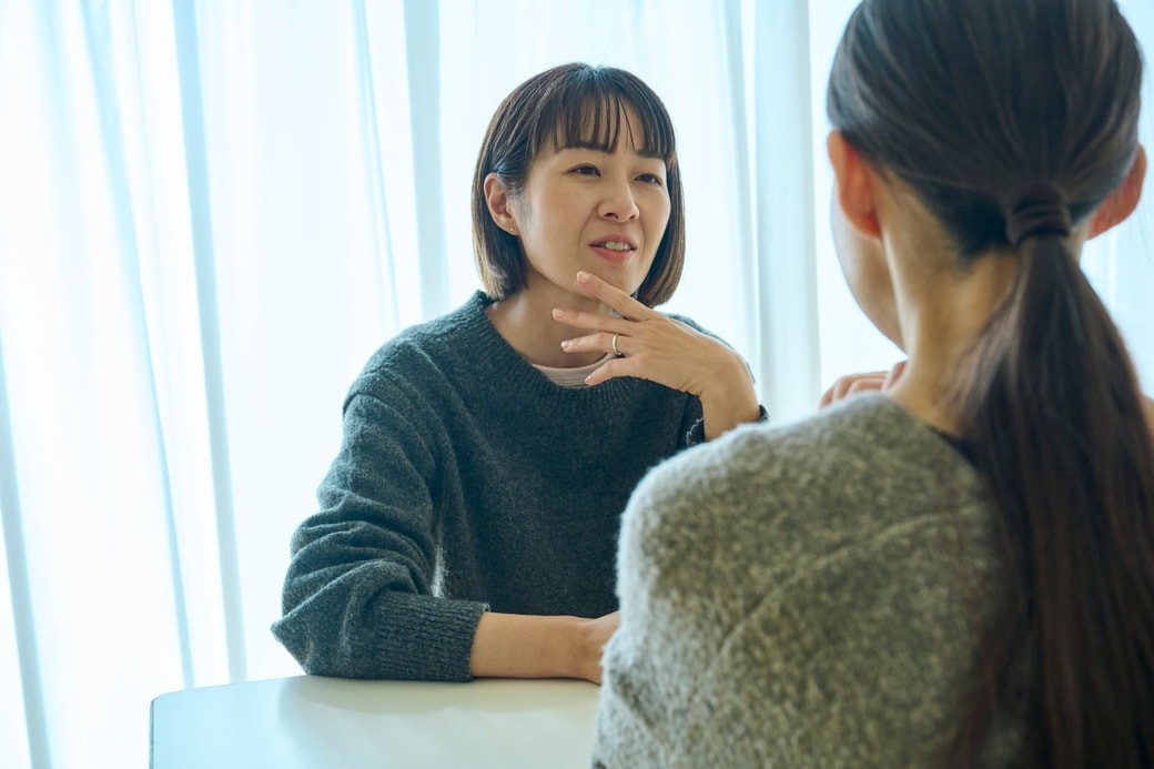 友人と会話