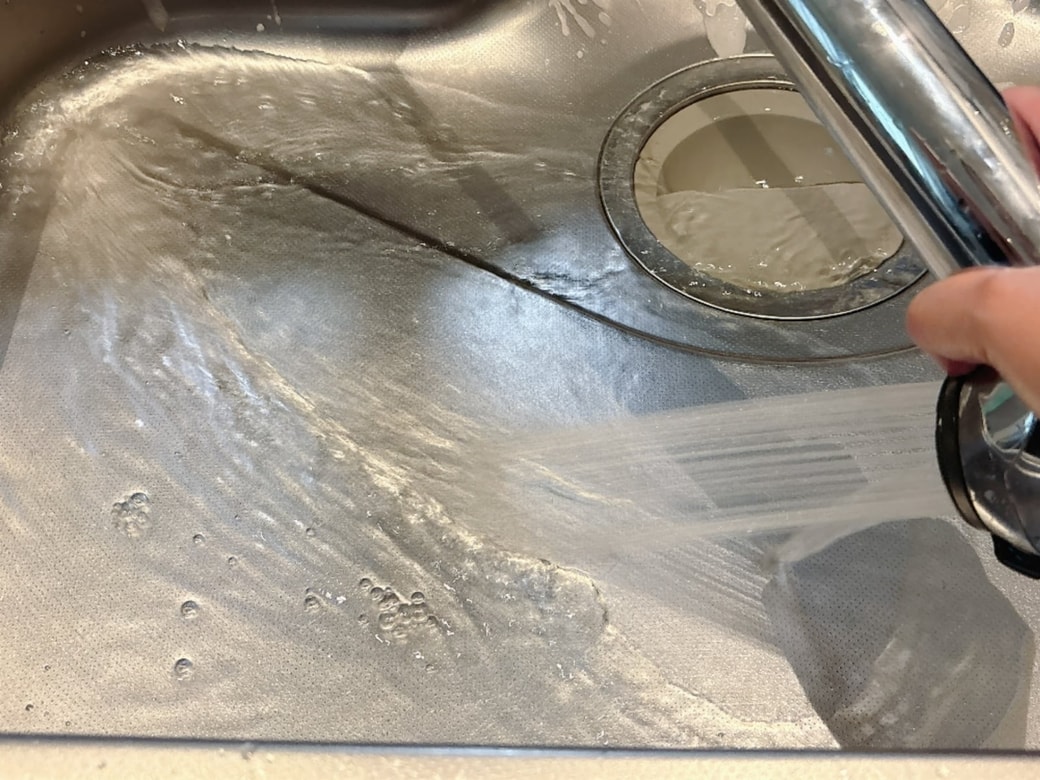 手順3.水で洗い流し、布で仕上げ拭きする