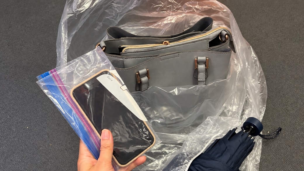 バッグ・傘・スマホのゲリラ豪雨対策