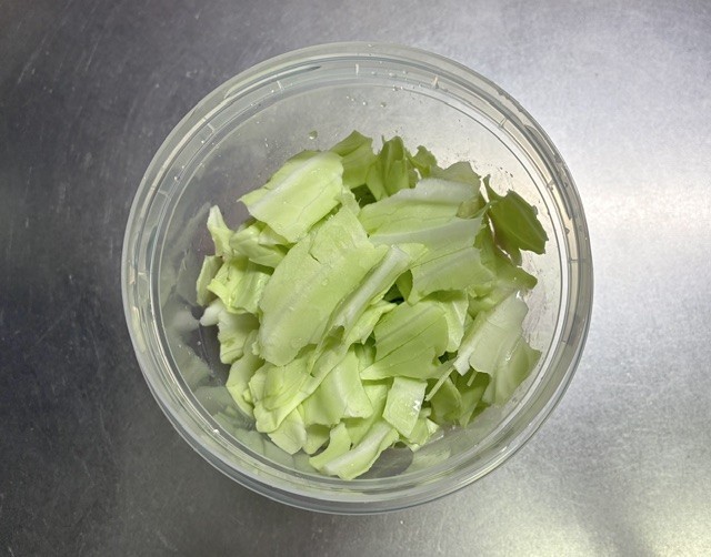 キャベツと豚バラのレンジ蒸しとコーンピラフ風作り方