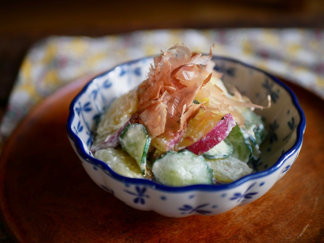 鰹節をのせる