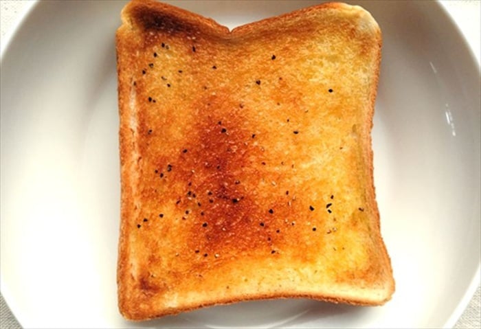 塩少々を混ぜたオリーブオイルをぬり、こしょうをふって焼いたところ
