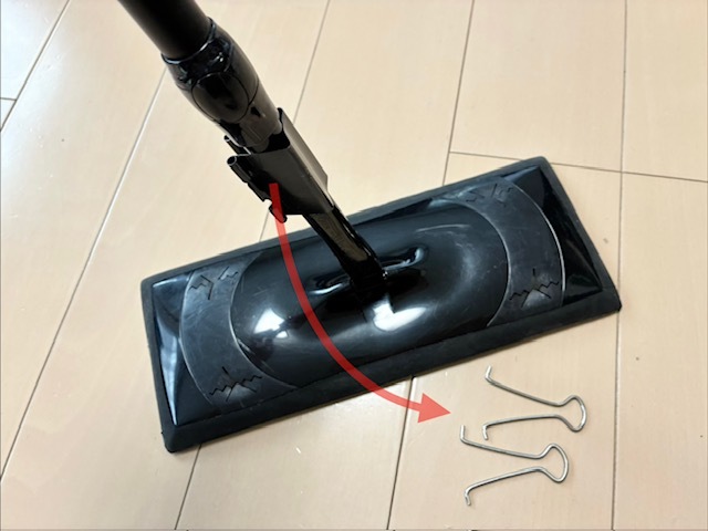 フローリングワイパーにダブルクリップ