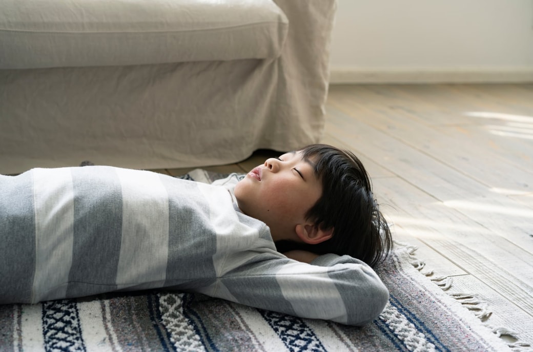 寝ている子ども