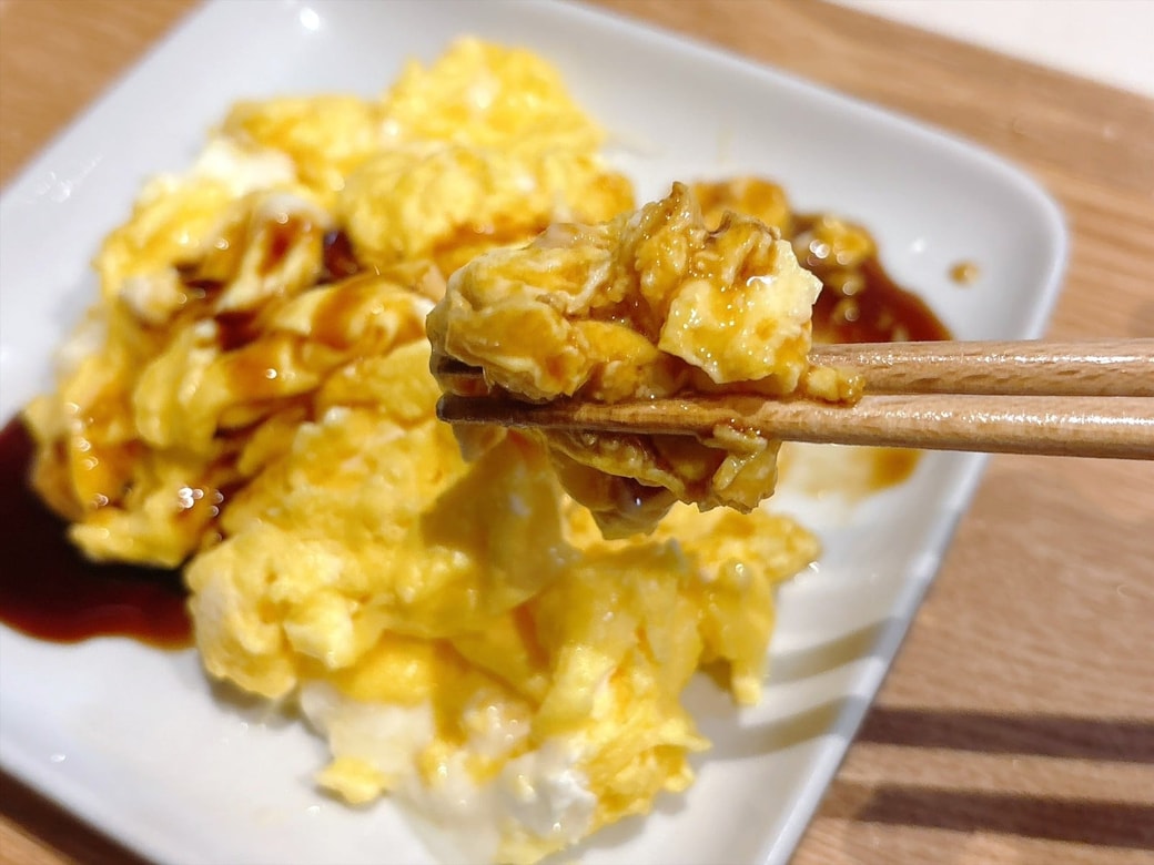卵のまろやかな味に、オイスターソースのコクと旨みが加わって、ごはんが進むおかずになる