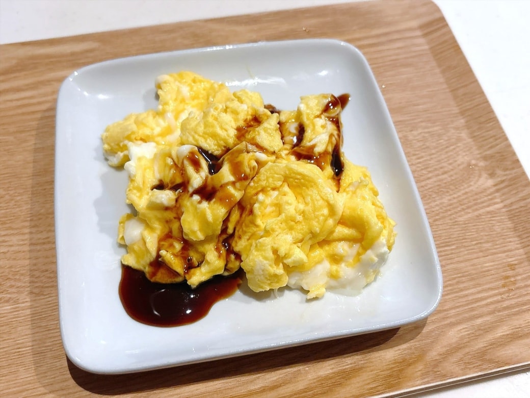 できあがった「オイスタースクランブルエッグ」