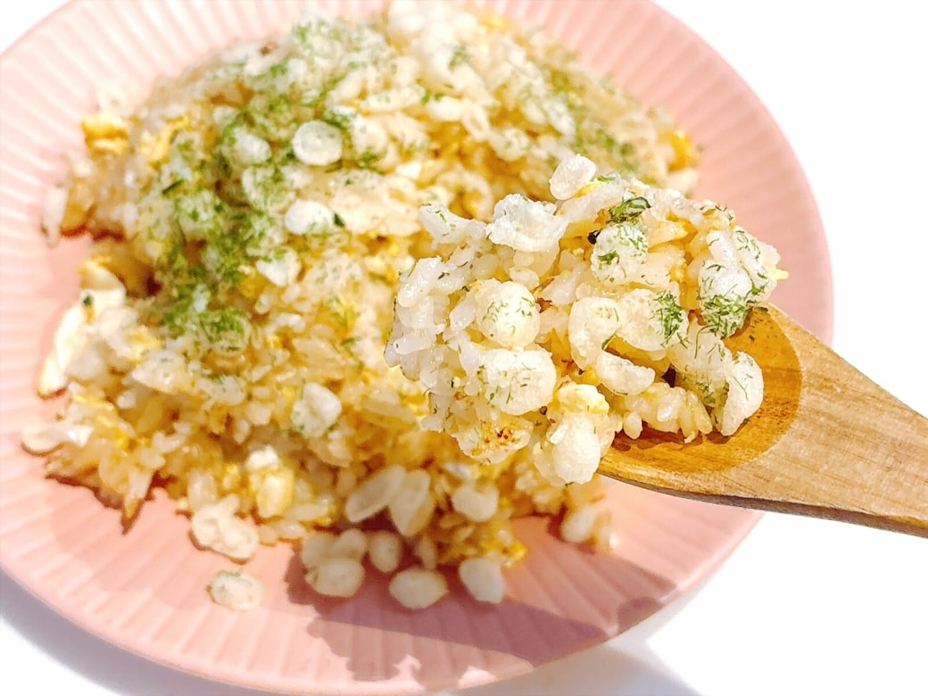 天かすや青のりをかけると、味にメリハリがで